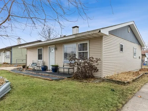 1032 S 1st Ave, Iowa City, IA 52240