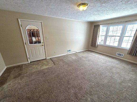 4th image of 2908 Jamison Blvd
