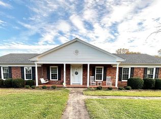 305 Caston Dr, Boiling Springs, SC 29316
