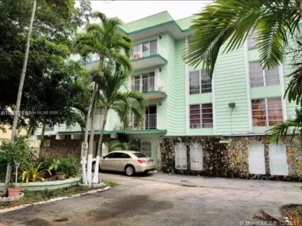 1220 71st St APT 35, Miami Beach, FL 33141