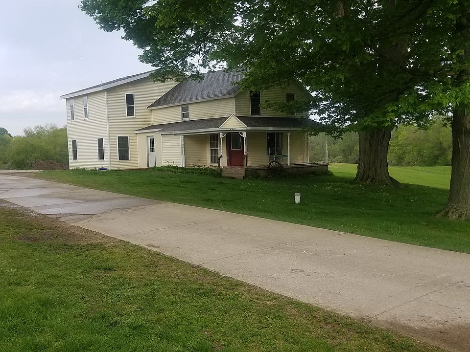 1st image of 10TH St #2621