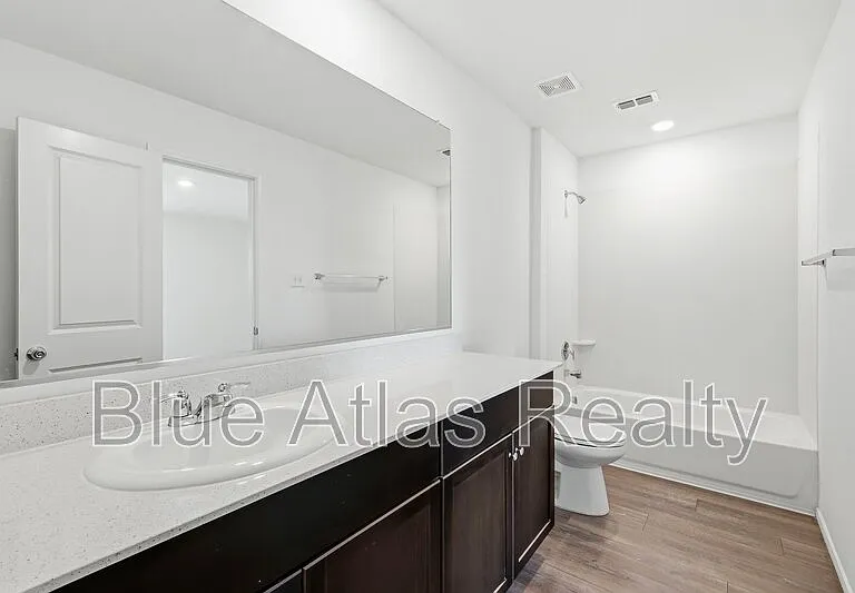 510 Olmstead Dr — Photo 17