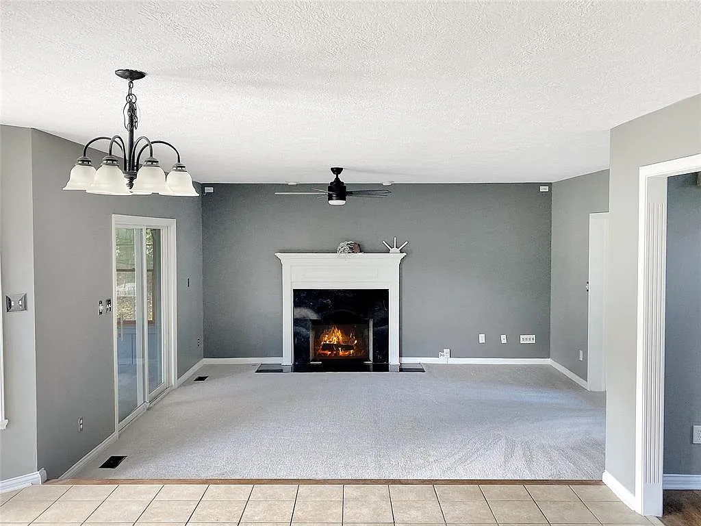 3 bed, 2.5 bath, 2710 sqft, $2,700 — Photo 4