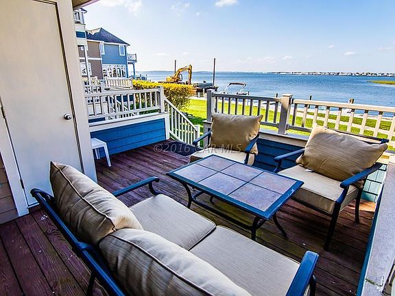 Deck over looking bay