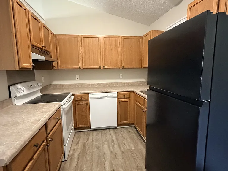 3209 Deer Path Cir — Photo 6