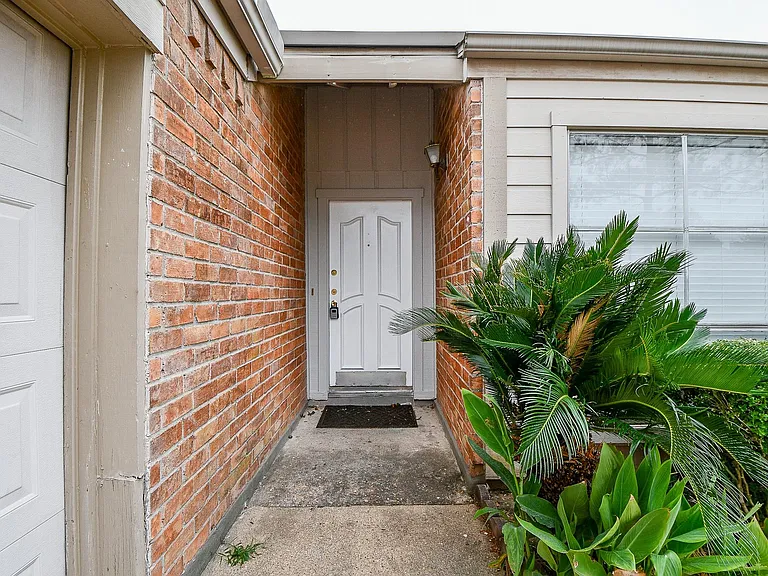 11411 Pepperdine Ln — Photo 4