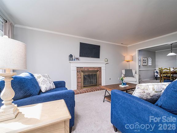 3rd image of 2039 Union Rd APT E