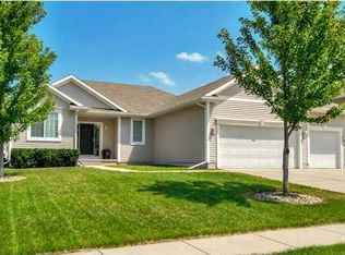 985 SE Bluegrass Cir, Waukee, IA 50263