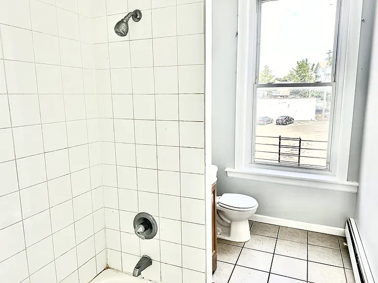 24 E Washington Ave #2 — Photo 4