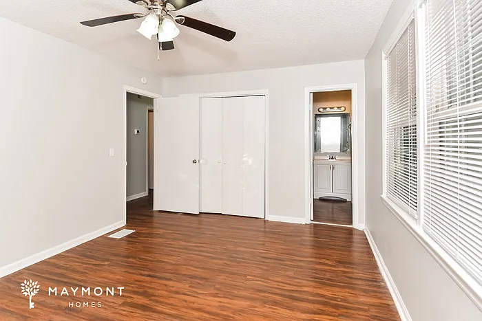 1100 Starcrest Rd — Photo 7