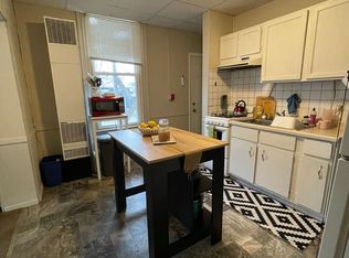 1018 Pine St #7, La Crosse, WI 54601
