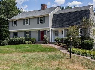 8 Blueberry Hill Rd, Wilbraham, MA 01095