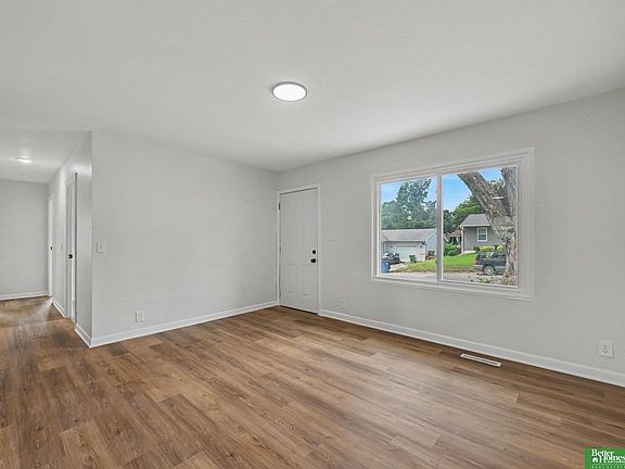 4th image of 7625 S 40th St