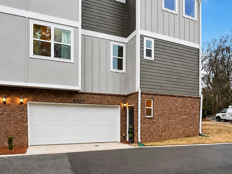 8927 Sharonbrook Dr — Photo 3