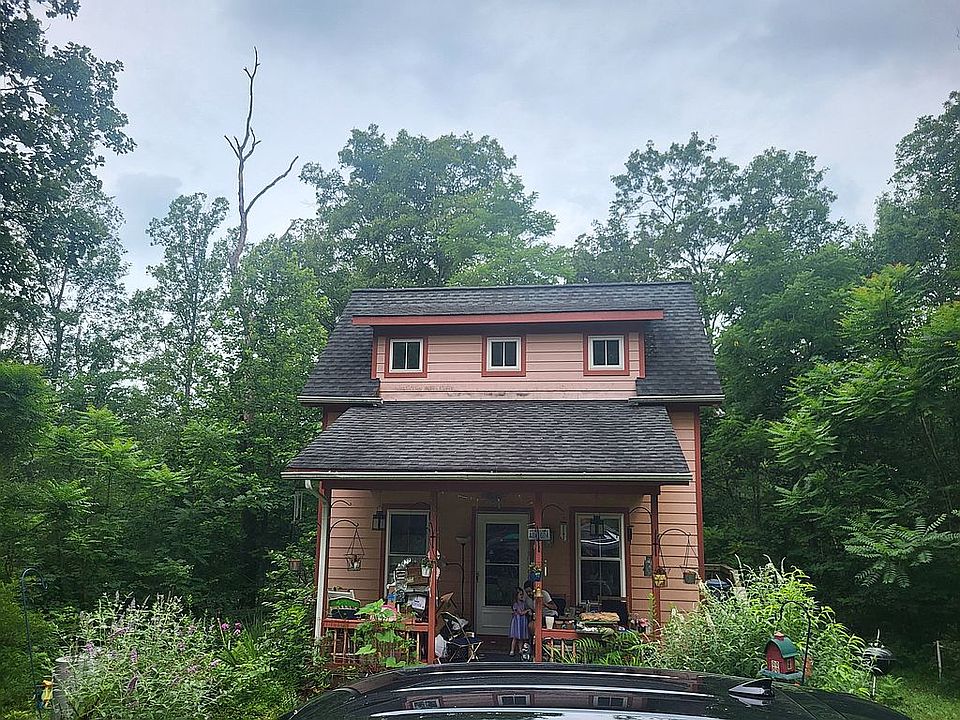 1st image of 982 Springbranch Trl