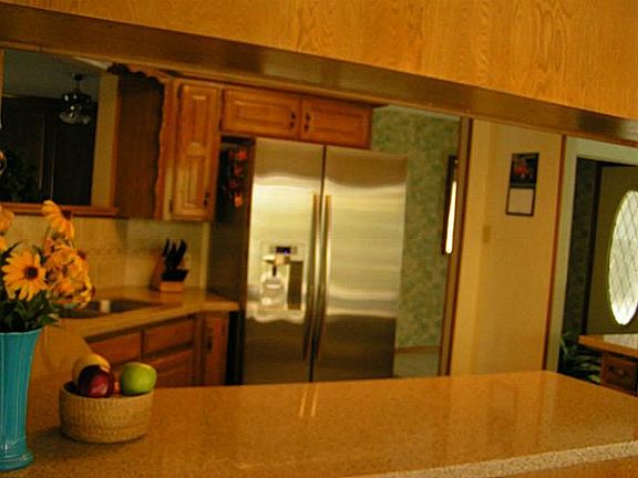 5th image of 2832 N Creekwood Dr
