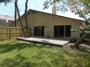 519 S Austin St, Webster, TX 77598