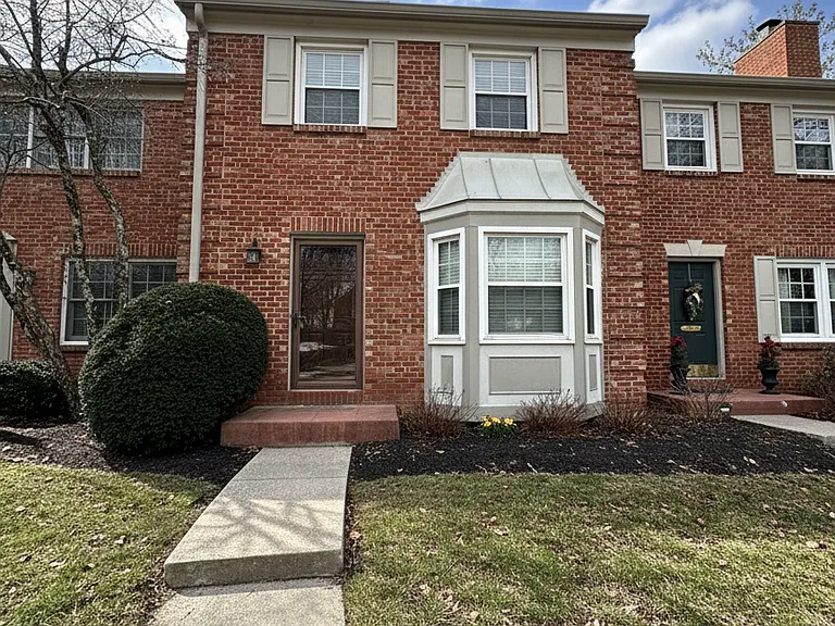 9133 Dominion Cir — Photo 1