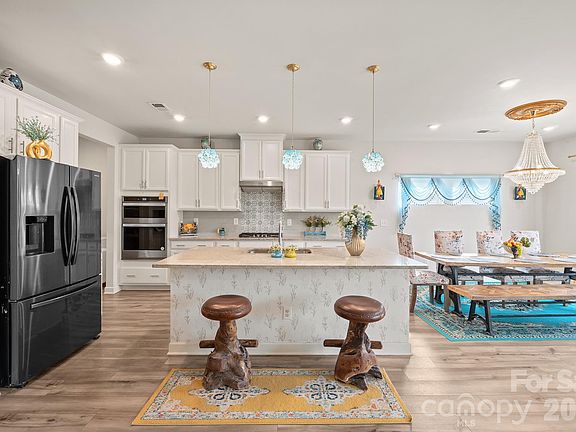 2nd image of 13022 Kenworth Rd