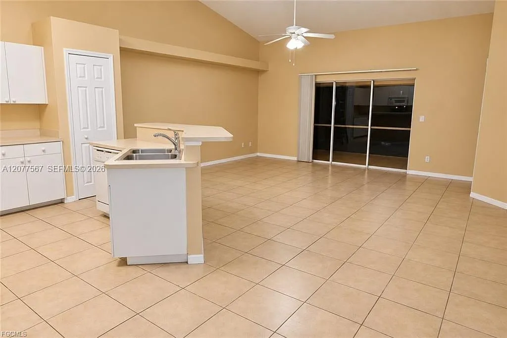 Cape Coral — Photo 2