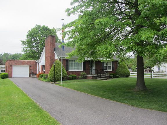 Oversized one car garage