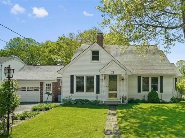 21 Eaton Pl, Shrewsbury, MA 01545