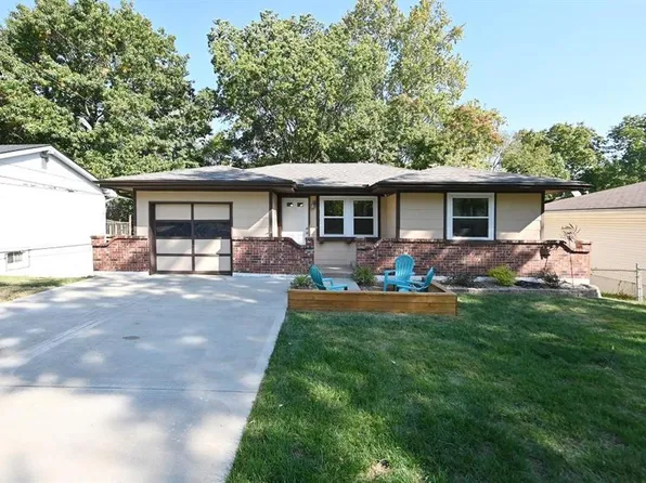 5871 N Oakley Ave, Kansas City, MO 64119
