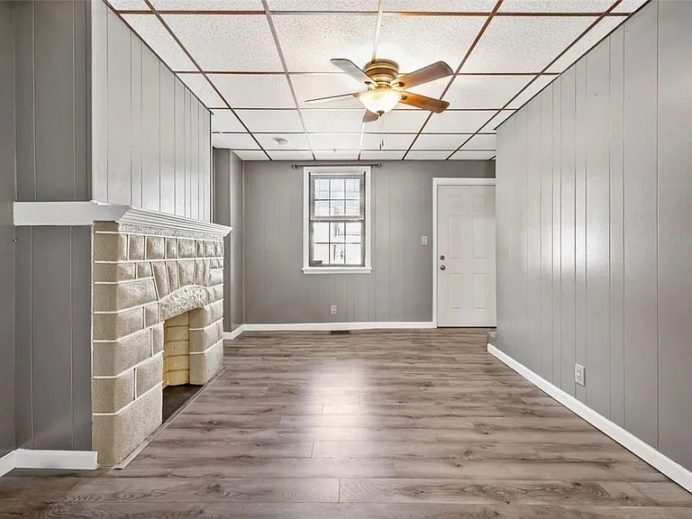 212 Sheridan St — Photo 4