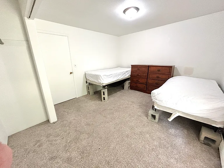 764 N 700 E — Photo 5