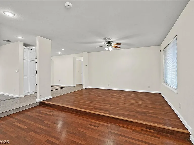 3645 Forestcrest Dr — Photo 4