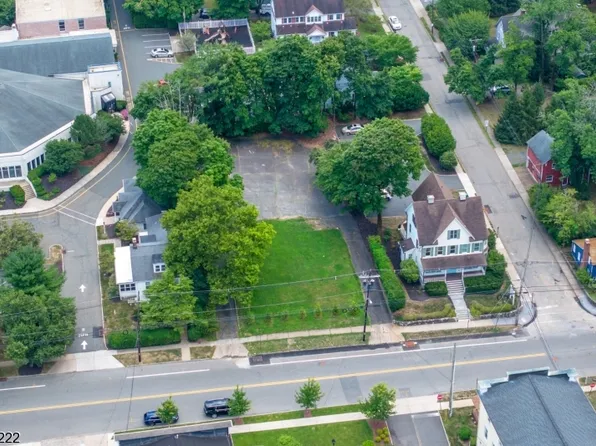 12 W Main St, Mendham Boro, NJ 07945