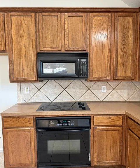 11342 Mansfield Dr — Photo 10