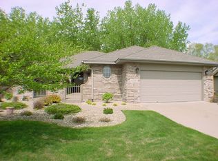 17727 Landmark Ct, Lakeville, MN 55044