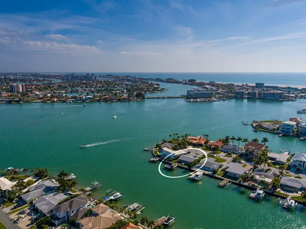 11085 6th St E, Treasure Island, FL 33706