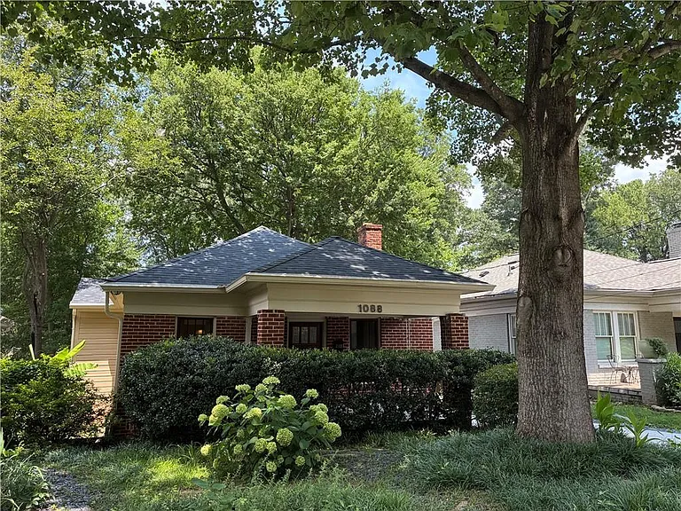 1088 Sanders Ave SE — Photo 38