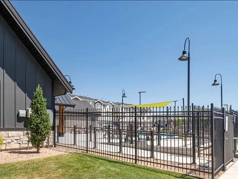 1456 S 615 W — Photo 28