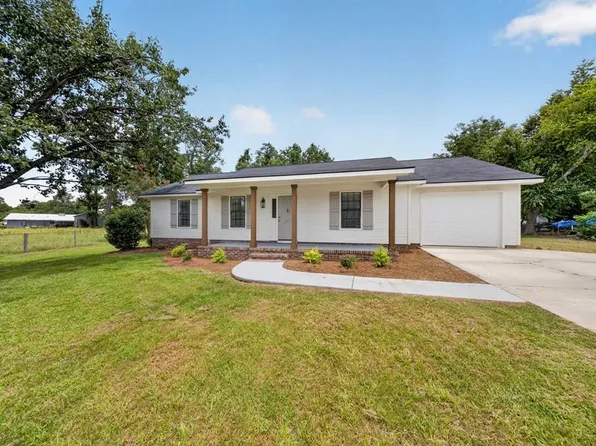 3910 Foxridge Dr, Valdosta, GA 31605