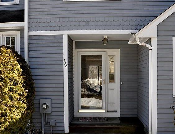 3rd image of 132 Laurelwood Dr