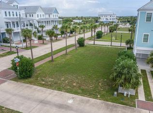 605 Ramsar Rd, Galveston, TX 77550