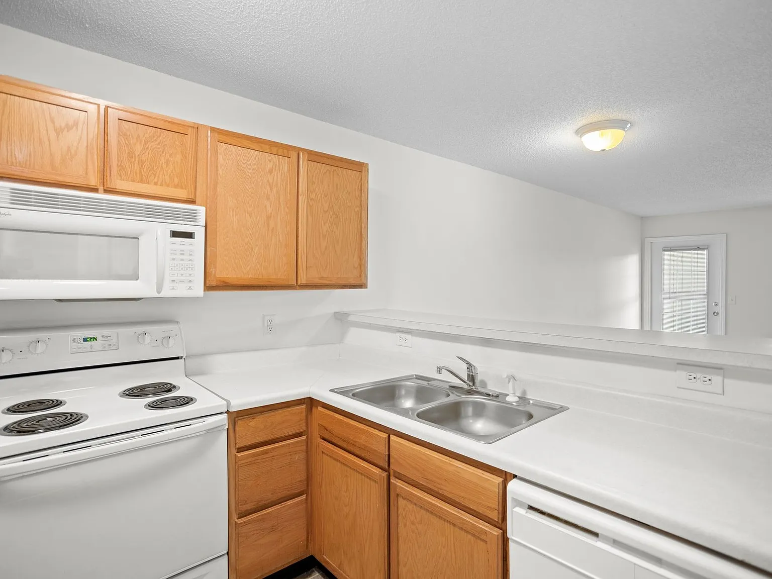 Greenhaven Trace Apartments — Photo 2