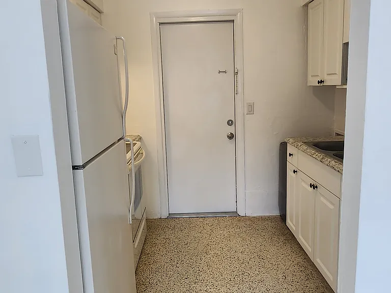 5634 8th Ave #1 — Photo 9