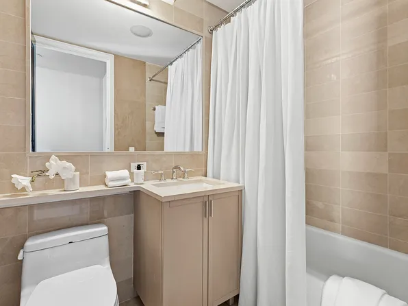 80 Columbus Circle image 9 of 10