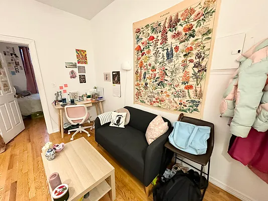 Rented by J PRESTON AND ASSOCIATES INC | media 6