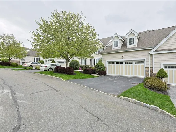 66 Pinehurst Circle, Monroe, NY 10950