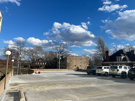3rd image of 227 S Home Ave APT 102