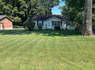 853 Lennox Rd, Clarksville, TN 37042