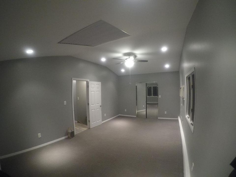 1st image of 1 Barter Ln