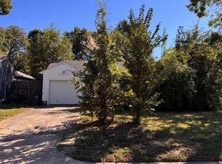3913 S Madison Ave, Tulsa, OK 74105