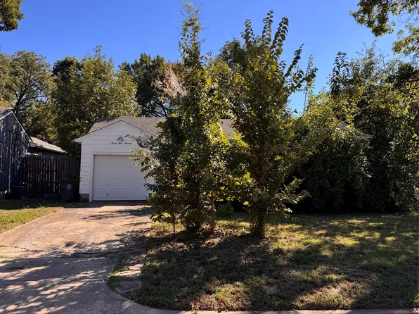 3913 S Madison Ave, Tulsa, OK 74105