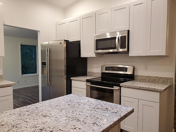 2nd image of 7830 Cabrini Dr SE